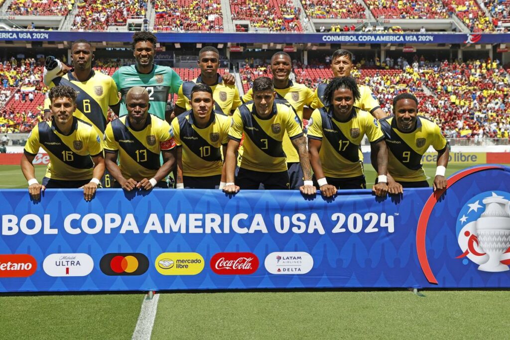 La Selección de Ecuador en la Copa América en su debut ante Venezuela.