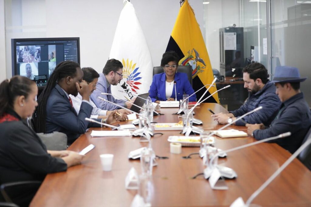 Dirigentes de pueblos y nacionalidades de Ecuador acudieron a la Asamblea.