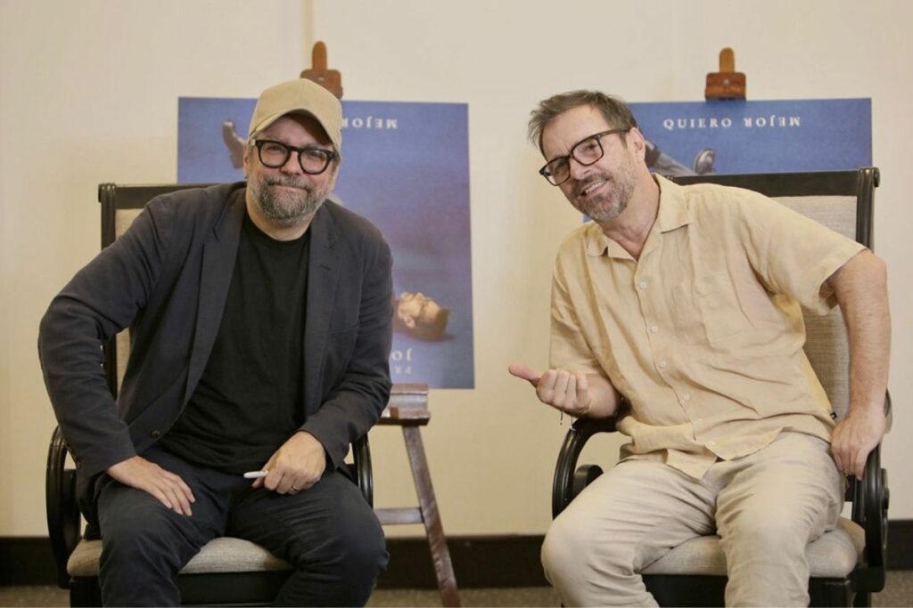 Kevin Johansen (izq.) y Ricardo Liniers (der.) abren su mundo interior 'En el Sillón'. Foto: EL COMERCIO