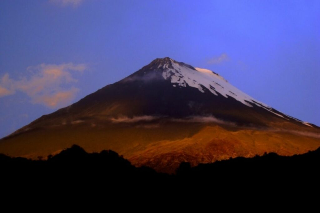 El volcán Sangay es el último en el sur del Ecuador.