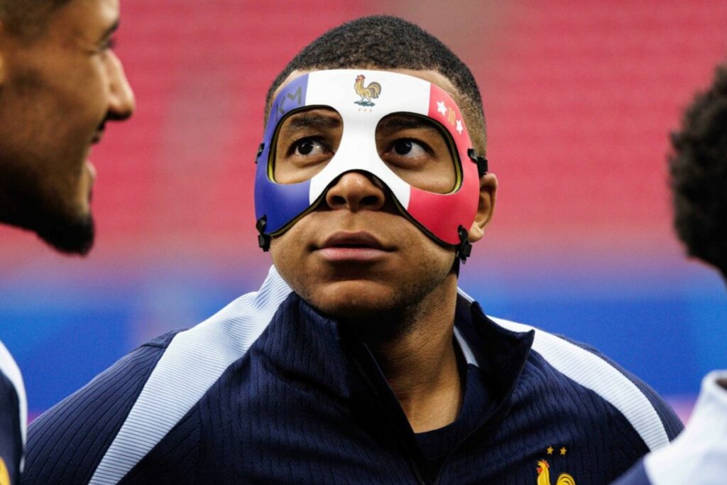 Kylian Mbappe, estrella de Francia, jugará con una máscara en la Eurocopa 2024.