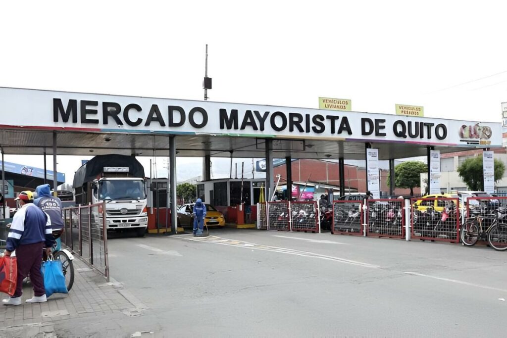 El Mayorista es uno de los mercados con mayor comercio del sur de Quito