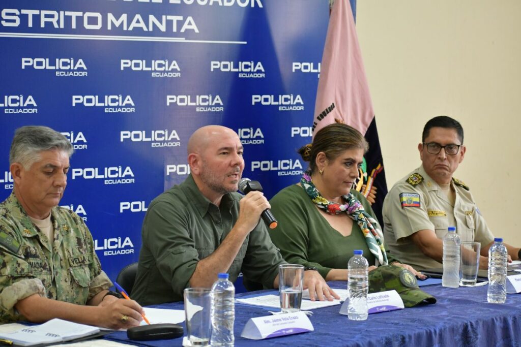 El Bloque de Seguridad continúa en Manta e informa sobre los resultados de los operativos contra la delincuencia.