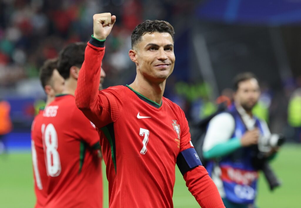 Cristiano Ronaldo tras conseguir la clasificación y de sus lágrimas en la Eurocopa.