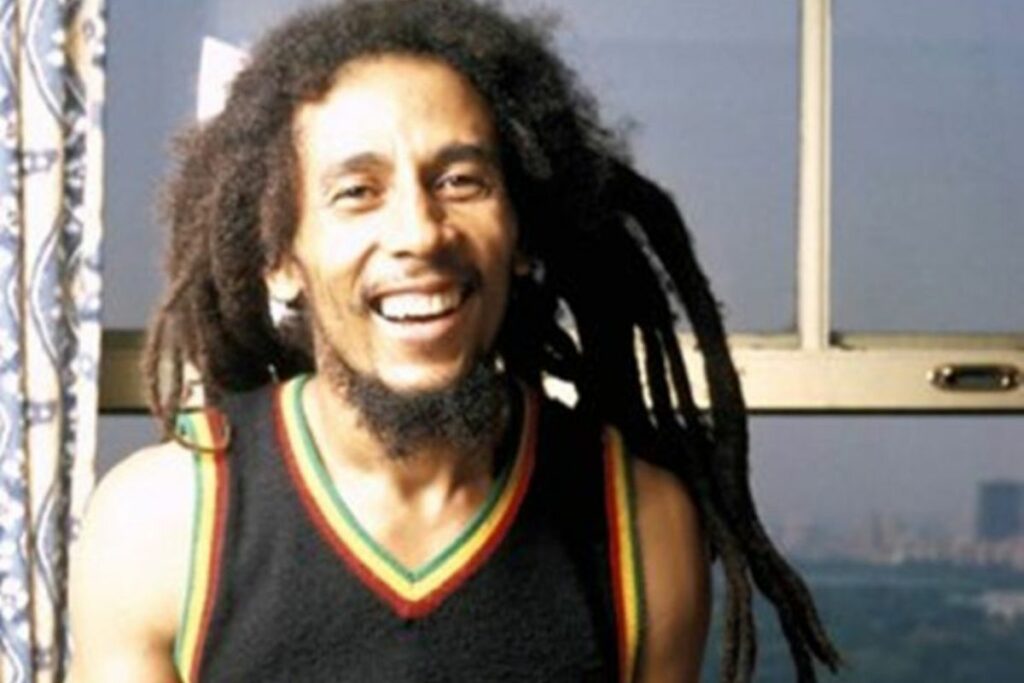 Bob Marley, conocido como ‘Rey del Reggae’, es considerado la figura máxima del género. Foto: Pinterest.