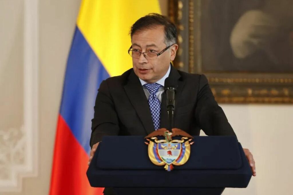 El presidente de Colombia Gustavo Petro participa en una rueda de prensa en la Casa de Nariño en Bogotá (Colombia).